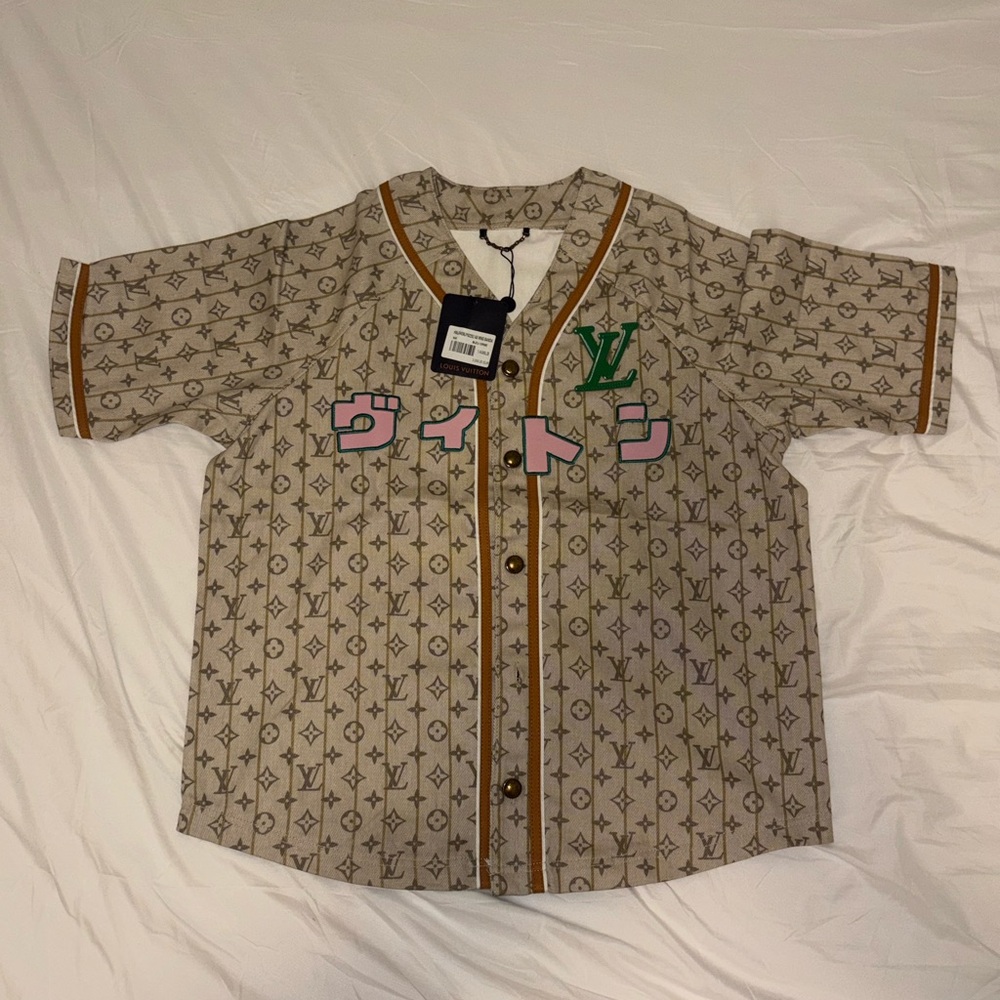 Louis Vuitton Button Up